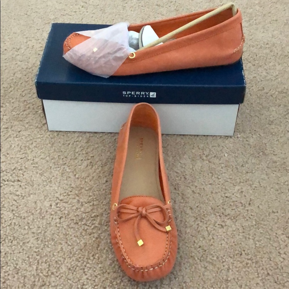 NIB Suede Leather Sperry Loafers in Orange 9.5